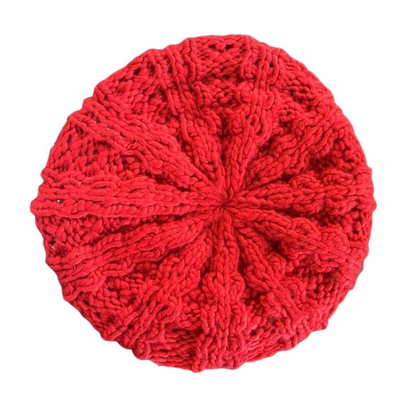 Red Knit Beret - Picture 1 of 3